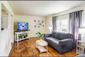 Suburb comfy home near RIT and airport
